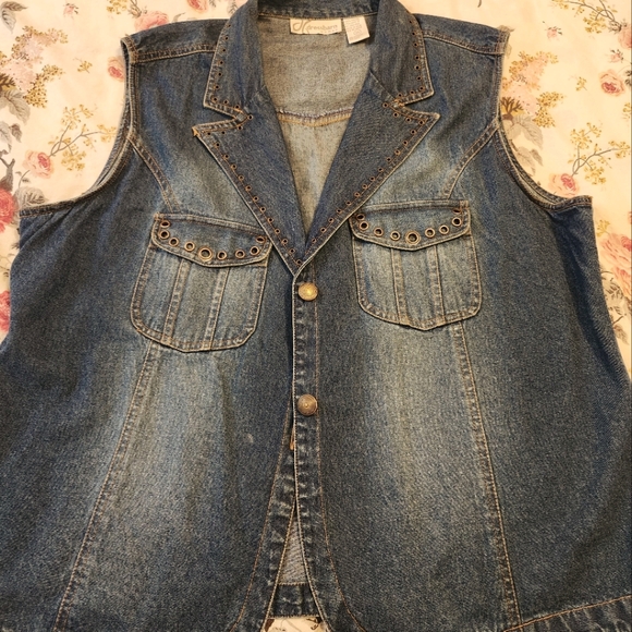 Dress Barn brand size 2X jean vest distressed denim - Picture 1 of 4